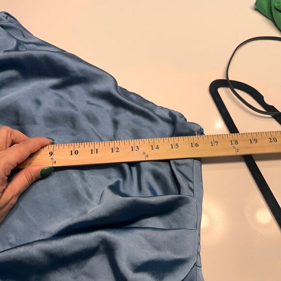 Elliatt Cassini One-Shoulder Midi Dress Size Medium - Picture 10 of 11